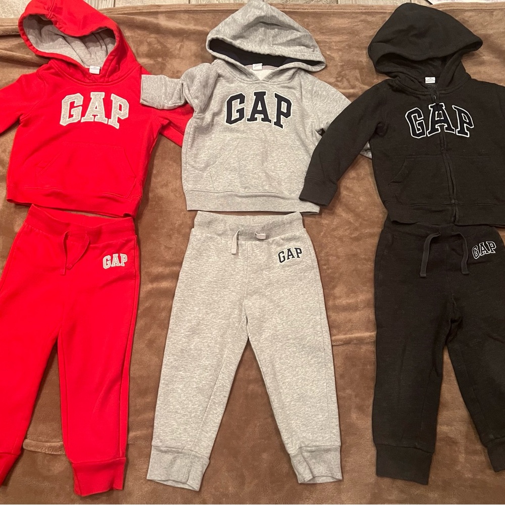 GAP Red and Gray Sweat set Comfortable Joggers and hoodies